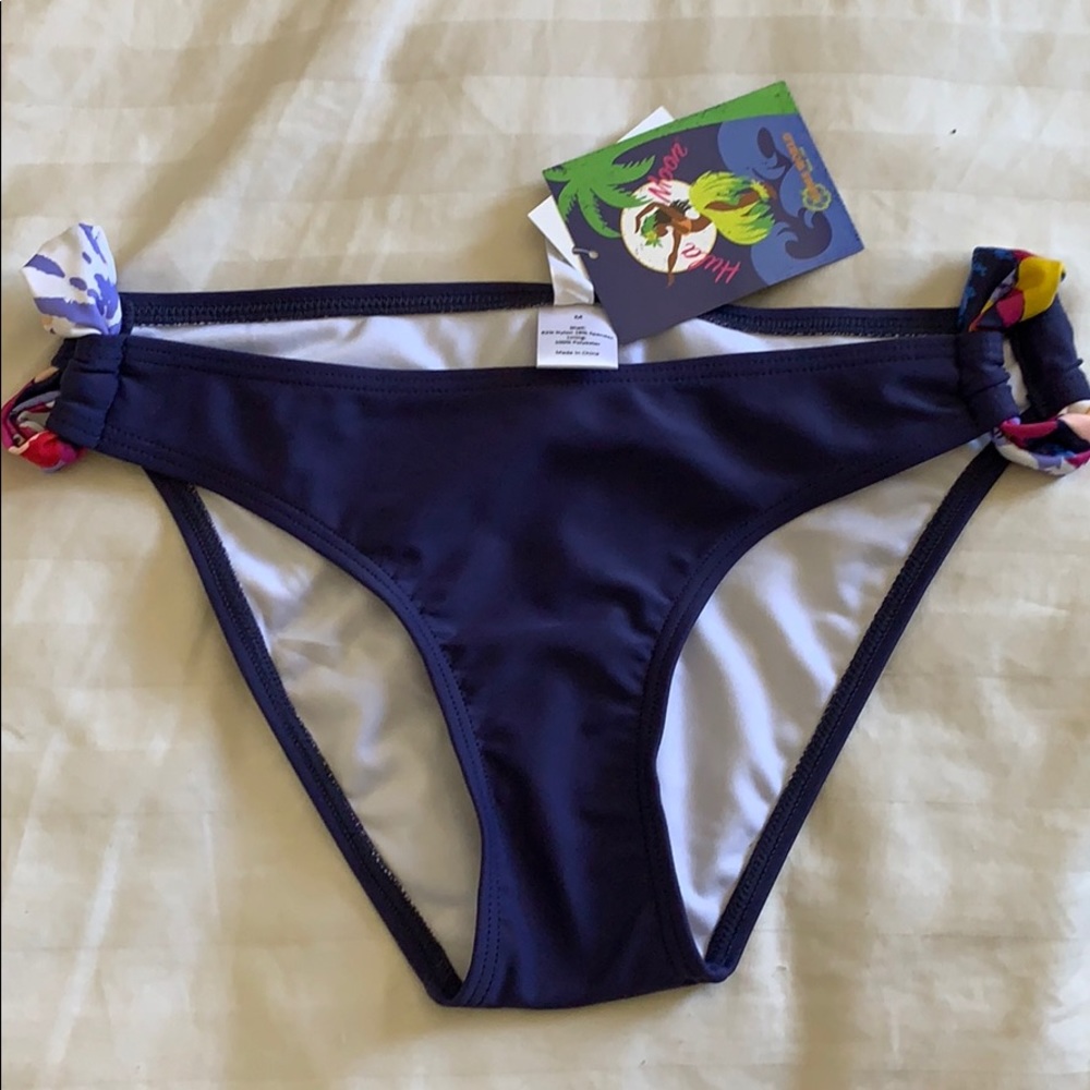 NWT Jams World Hula moon swim bottom size M